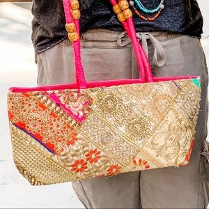 ✨NWOT gold and silk Luxury BOHO brocade Indian Bollywood patchwork purse✨